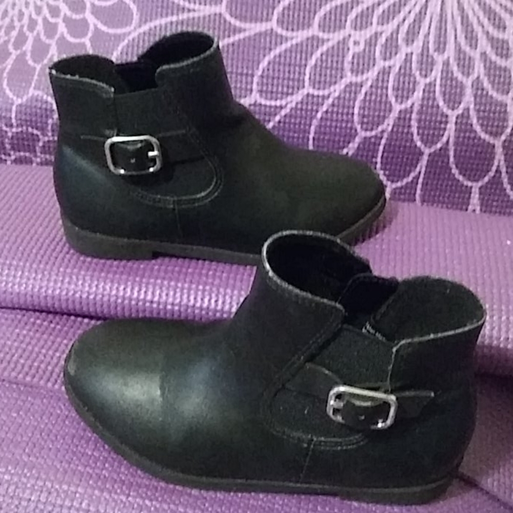 BLACK BOOTS - Picture 8 of 8